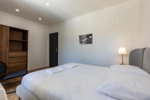 Villas La Girondine - Piscine, billard, vigne et estuaire : photos des chambres