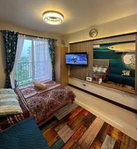 Sun Drift Studio near airport with Pool and Parking