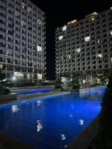 Sun Drift Studio near airport with Pool and Parking