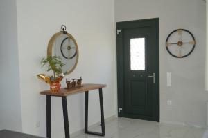 Issos House