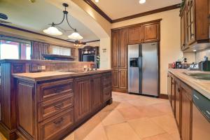 CR Luxury Montebello 3F 3 Bdrm