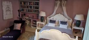 B&B / Chambres d'hotes Le Belvedere - Chambres d'hotes de charme et Restaurant : Chambre Double avec Salle de Bains Privative Extérieure