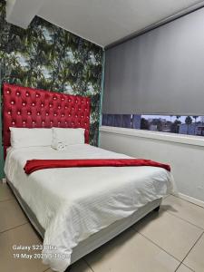 40 CZ KUBS Oxford Apartments