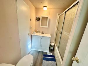 Aquahouse is an Adorable 1 Bed 1 Bath Beach Bungalow just steps from the ocean!