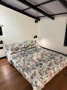 Industrial Loft Tinyhouse Homestay - 2 Queen Bed, Free Netflix, Prime & Wi-Fi Near Bukit Mertajam