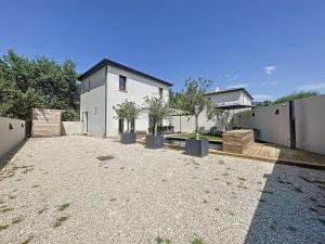 Maisons de vacances Chez NELL gite, piscine chauffee au pied du Ventoux : photos des chambres