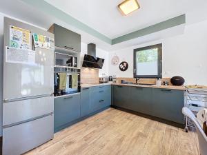 Maisons de vacances Chez NELL gite, piscine chauffee au pied du Ventoux : photos des chambres