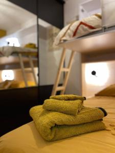 Maisons de vacances Chez NELL gite, piscine chauffee au pied du Ventoux : photos des chambres