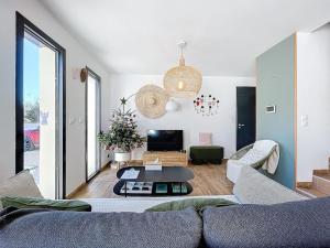 Maisons de vacances Chez NELL gite, piscine chauffee au pied du Ventoux : photos des chambres