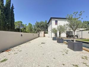 Maisons de vacances Chez NELL gite, piscine chauffee au pied du Ventoux : photos des chambres