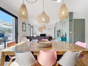 Maisons de vacances Chez NELL gite, piscine chauffee au pied du Ventoux : photos des chambres