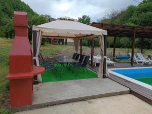 Milica 2 Mezdrejska 87 A