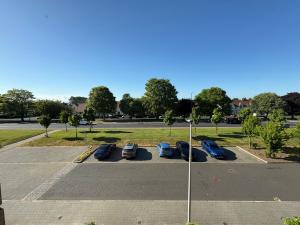Cosy Room with Shared Bathroom
