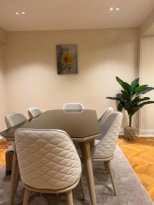 Om Kalthom Zamalek Apartment