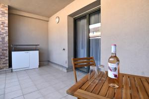 Appartements Charmant Appartement Terrasse Melun 25min Paris : photos des chambres