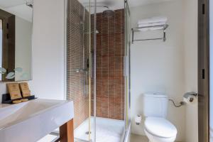 Double or Twin Buhardilla room in Hotel Suizo