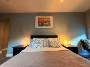 Modern Central Quayside Two Bedroom Apartment Sleeps 4 Parking