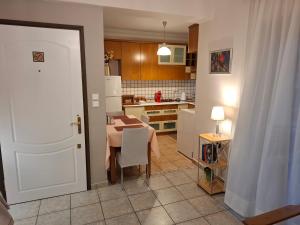 Απέριττον 2 (Aperitton 2)