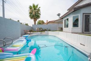 Poolside Paradise on the Strip