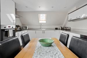 Cosy & Central Brockenhurst Flat, 2BR