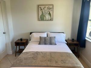 Beautiful home in West Palm - 5 min to Airport