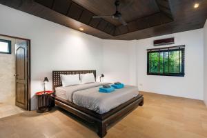 The Sunhouse at Paradise Village