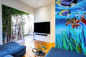 Tala A Luxe Elwood Experience