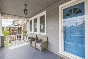 Enchanting 3BR with Yard, Patio