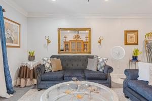 5min Walk from Love Beach A Spacious Home in Nassau