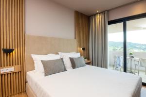 Superior Double or Twin Room with Sea View room in Hotel Telis