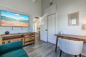 Coastal Getaway, 5 Mins to Vanderbilt Beach