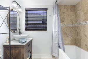 Coastal Getaway, 5 Mins to Vanderbilt Beach