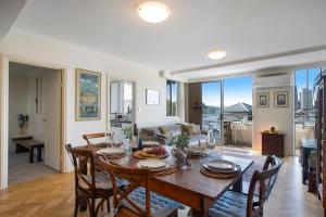 Stylish Balmain Townhouse with Pool & City Views