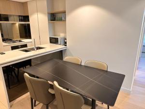 Queens Wharf TWO Bedrooms Apt