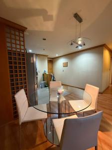 Royal Place Apartments