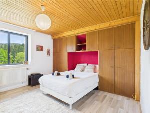 Chalet Les Plombes - isolé, Jacuzzi, Piscine