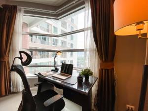 Upscale Modern 2BR - Ultra Fast WiFi - BTS Asoke