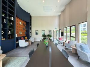 Stylish Tropical l 2BR - Ultra Fast Wifi - Sathorn