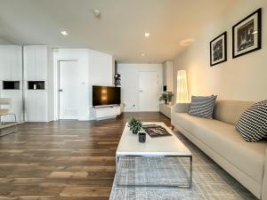 Contemporary Modern 1BR - Ultra Fast WiFi - On nut