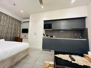 Supernova Spira 36th Floor