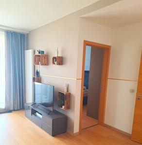 FREE Garage Parking!!! Stylish Getaway in Prime Bratislava Location - By the Danube and Old Town
