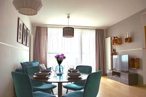 FREE Garage Parking!!! Stylish Getaway in Prime Bratislava Location - By the Danube and Old Town