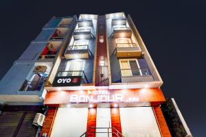 HOTEL O BONJOUR .INN NEAR CROWN PLAZA