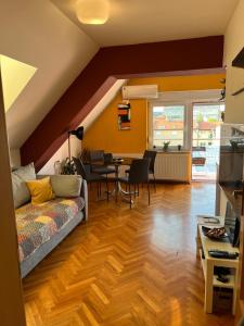 Lega-Cabana Home Osijek