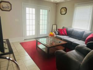 Near French Quarter Nice Two Bedrooms+