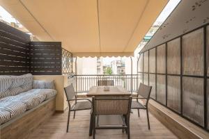 Modern Apartment - Balcony & Metro Access