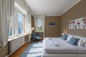 Ruby Como Villa with Lake View By Petra Luxury