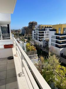 Modern Stylish Secure 2BR Near Paris private Parking