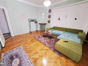 Elegant Central Flat 2BR