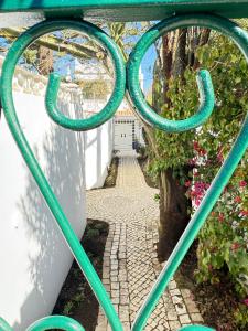 Vila Golfinho, with heated pool, rooftop lounge and ocean views